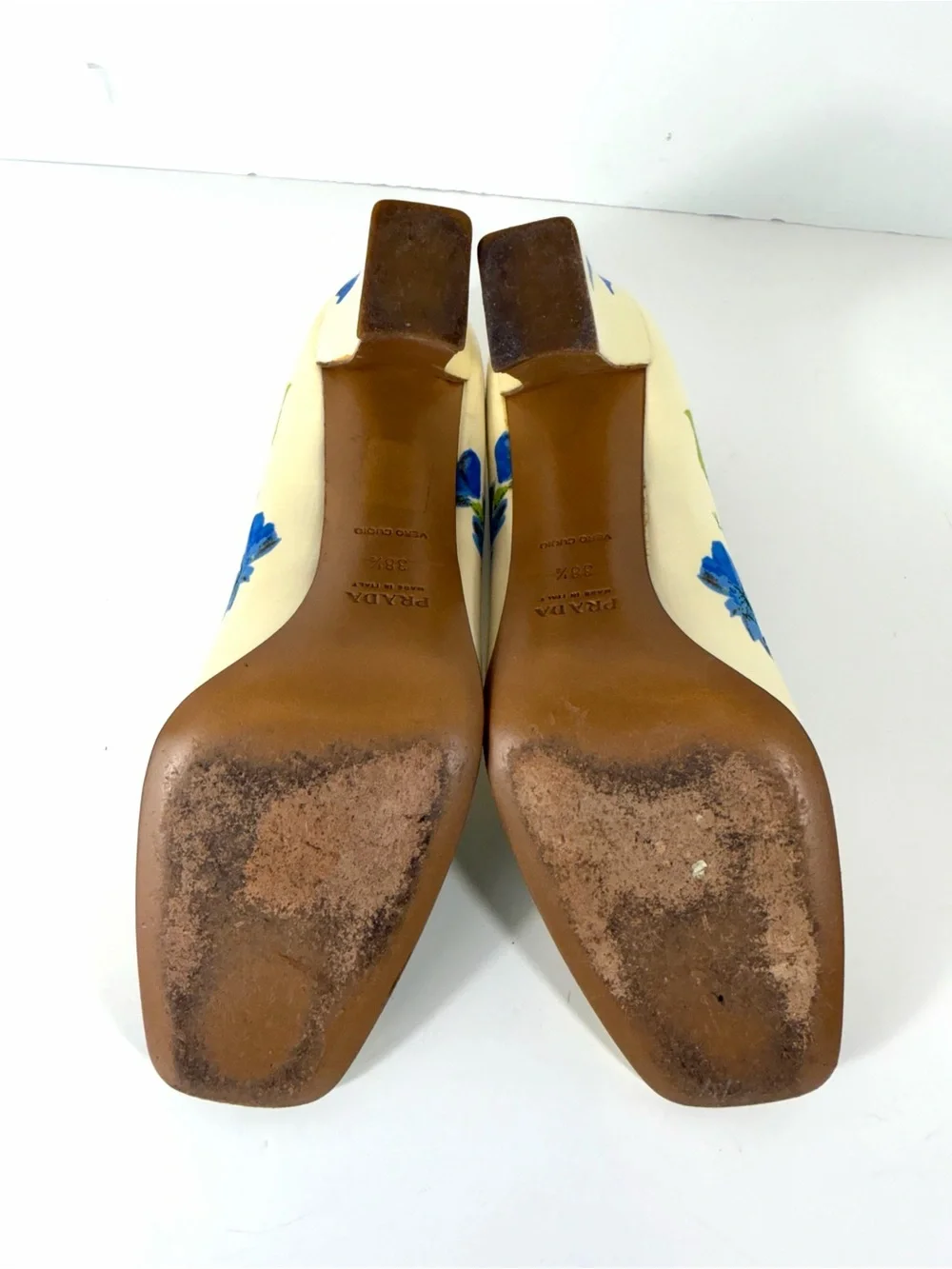 Vintage Prada Floral Print Satin Block Heel Pumps - Cream, Size 38.5 (US 8.5) - Picture 13 of 14